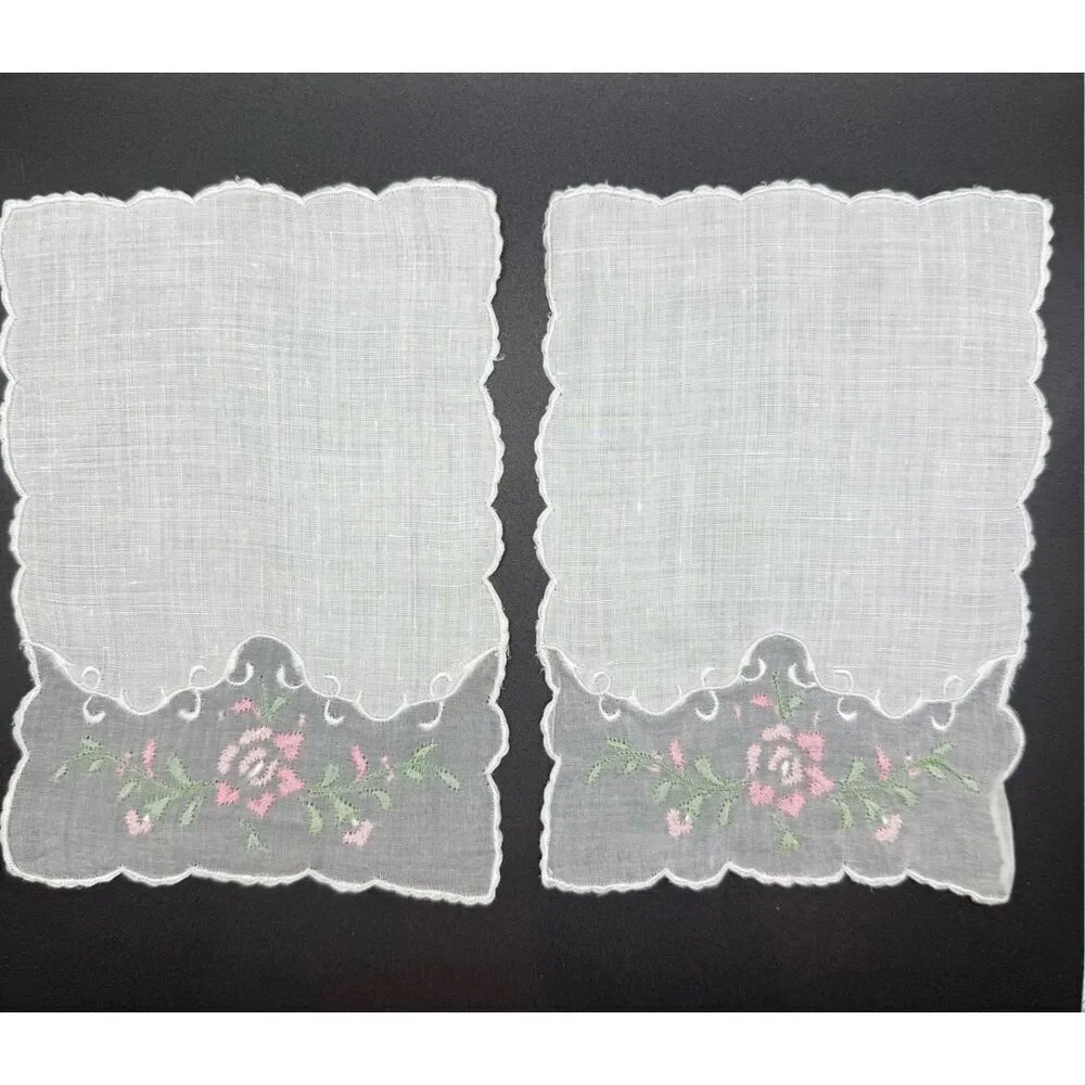 Vintage Linen Embroidered Cocktail/Tea Napkins Set of 4